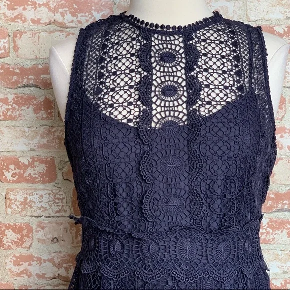 H&M Crochet Lace Dress Navy - Picture 2 of 8